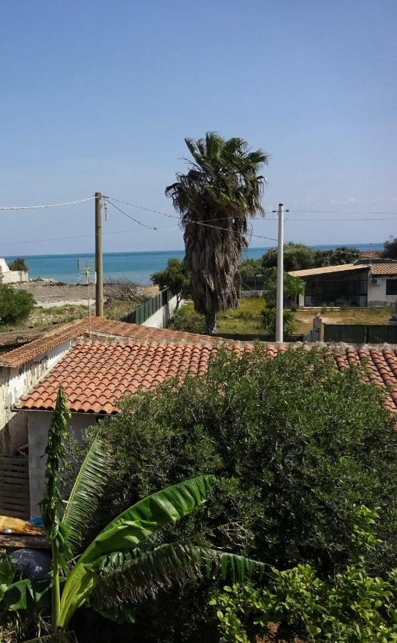 Вілла La Pietra Bianca Portopalo Di Capo Passero Екстер'єр фото
